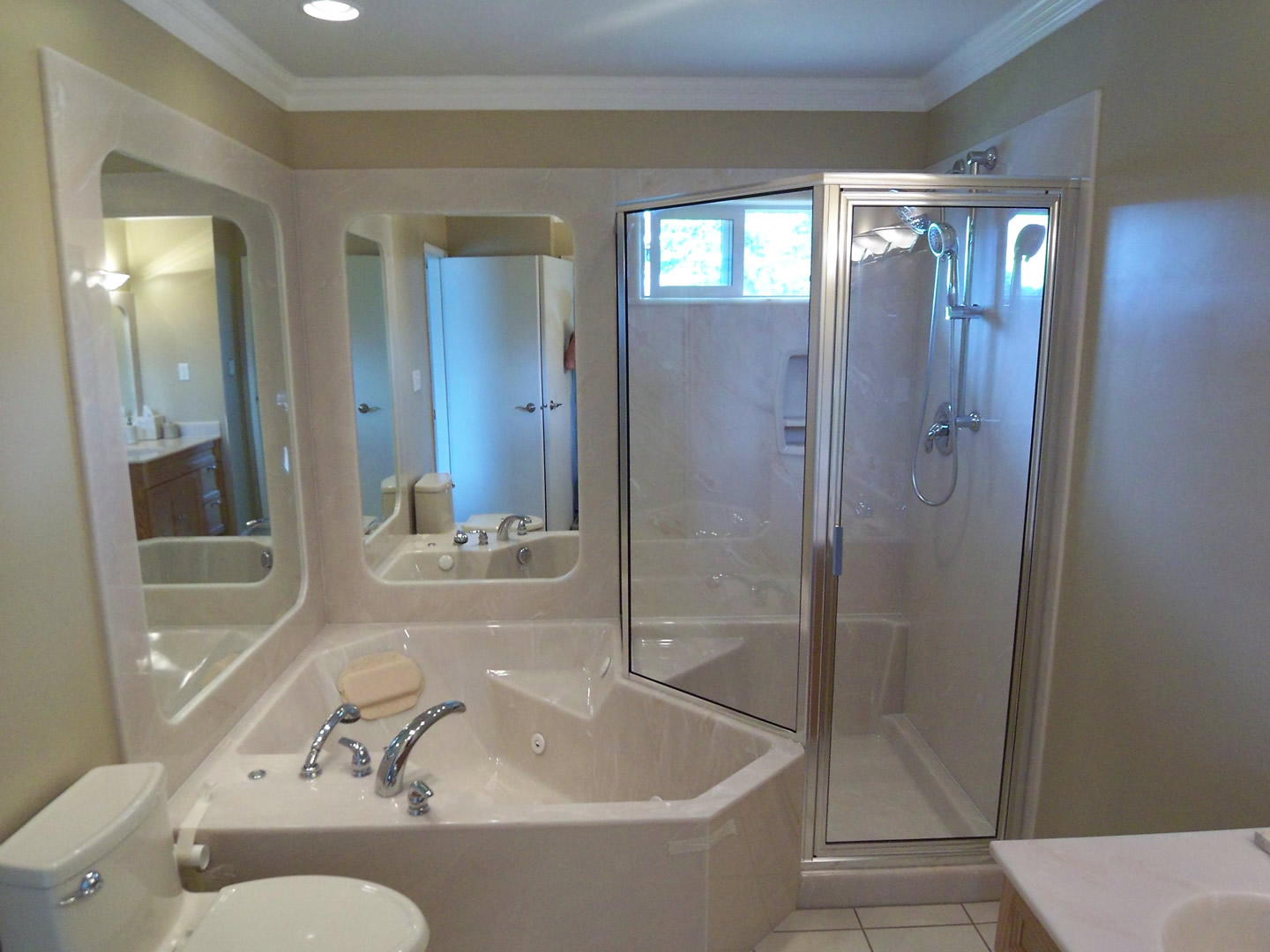 precision_marble_cultured_bathroom_countertop__Victoria-home-renovations